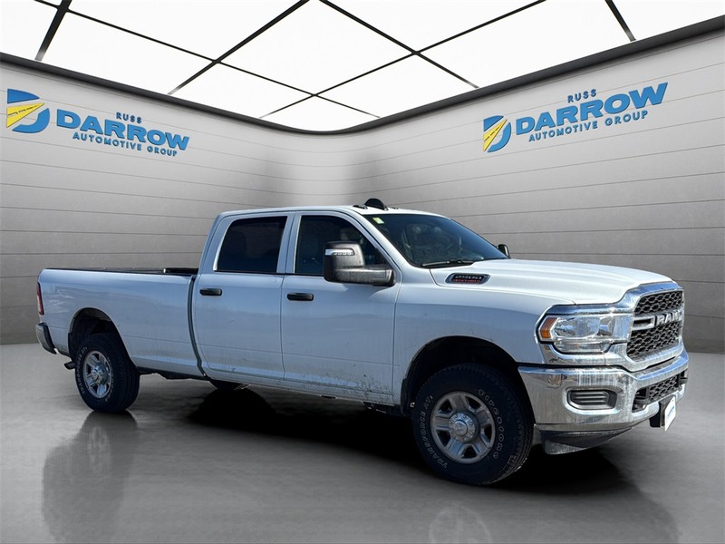 Ram 2500 Vehicle Full-screen Gallery Image 7