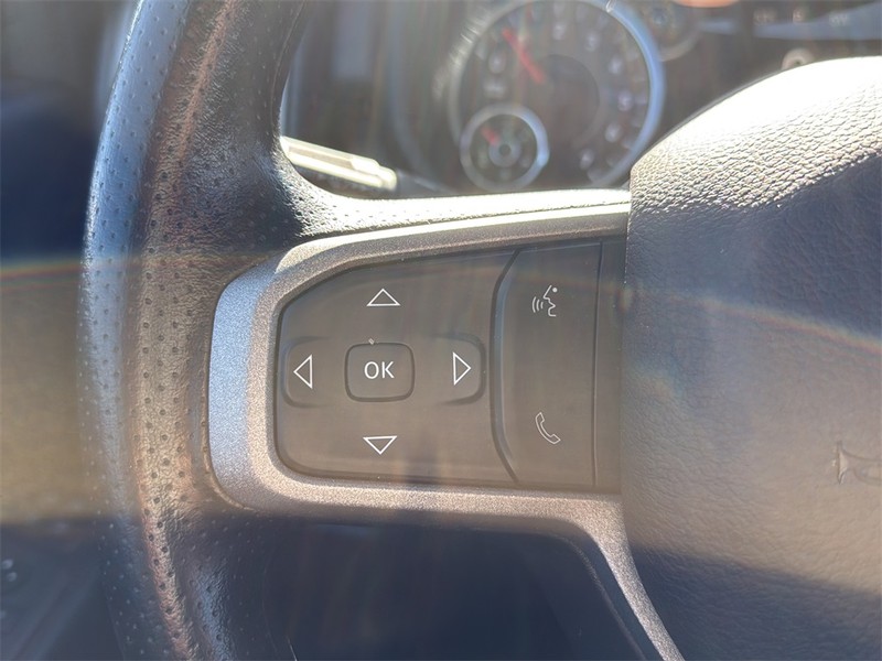 Ram 2500 Vehicle Full-screen Gallery Image 9