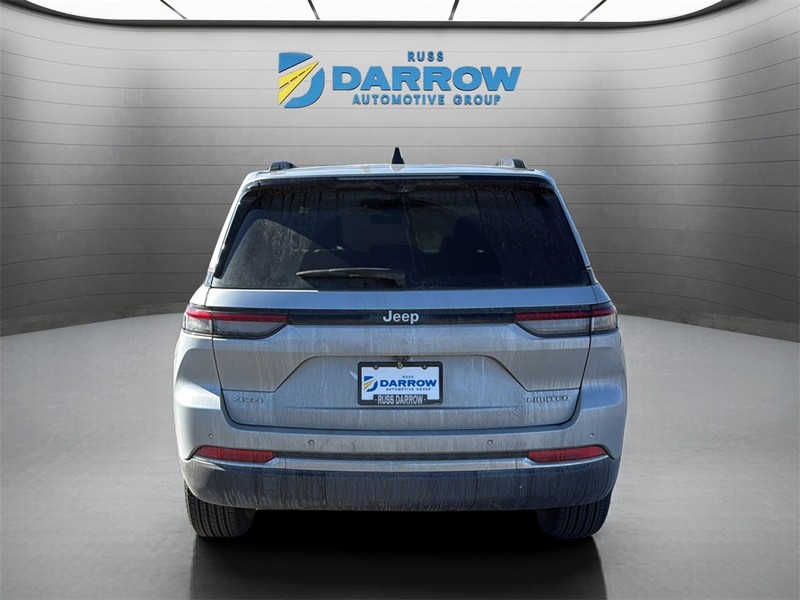 Jeep Grand Cherokee Vehicle Full-screen Gallery Image 4