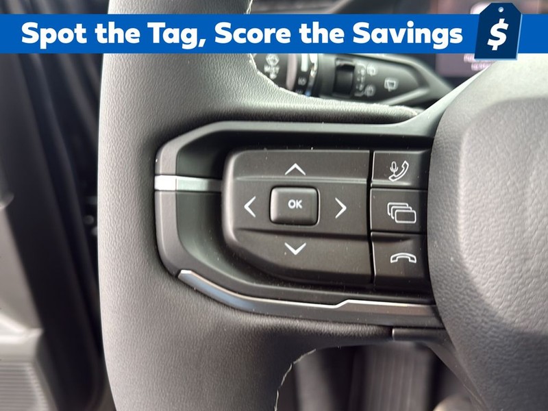 Jeep Cherokee Vehicle Full-screen Gallery Image 9