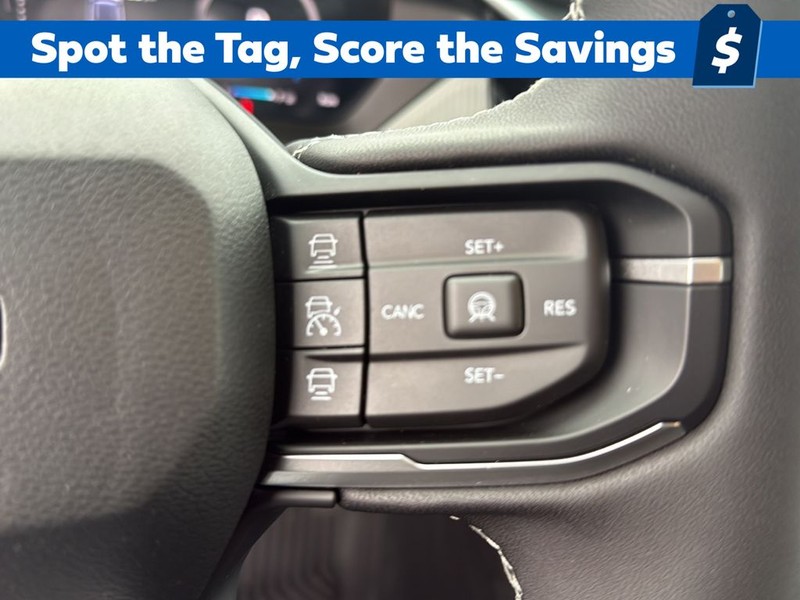 Jeep Cherokee Vehicle Full-screen Gallery Image 19