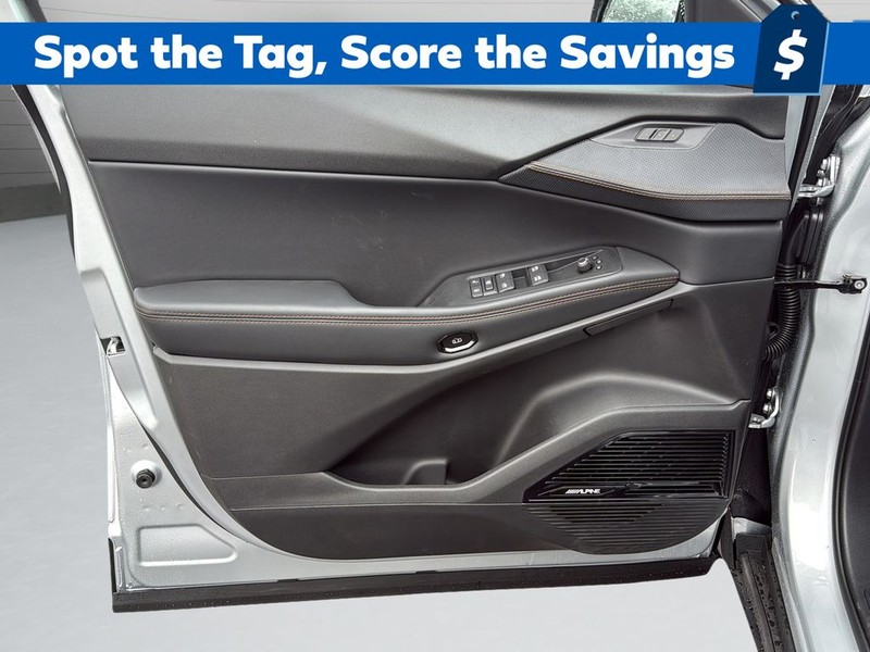 Jeep Cherokee Vehicle Full-screen Gallery Image 11