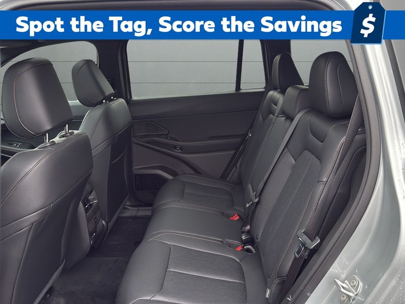 Jeep Cherokee Vehicle Full-screen Gallery Image 17