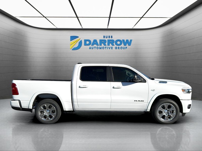 Ram 1500 Vehicle Full-screen Gallery Image 6