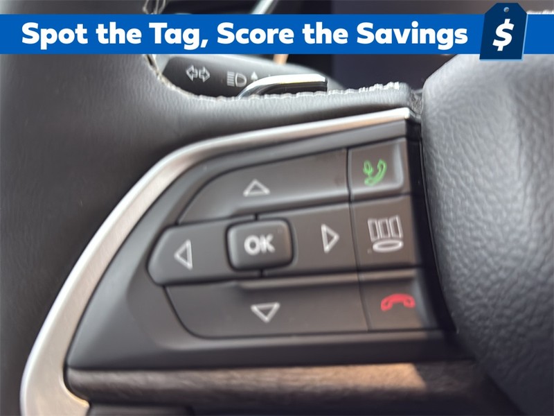 Jeep Grand Cherokee Vehicle Full-screen Gallery Image 9