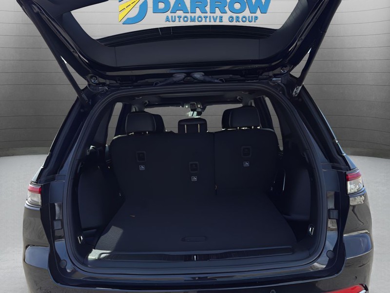 Jeep Grand Cherokee Vehicle Full-screen Gallery Image 26