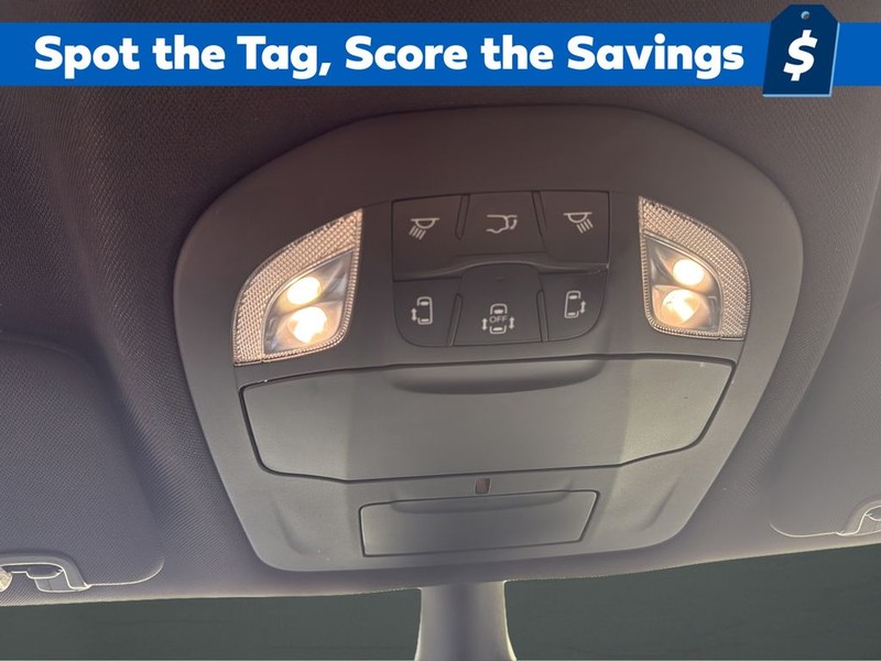 Chrysler Pacifica Vehicle Full-screen Gallery Image 22