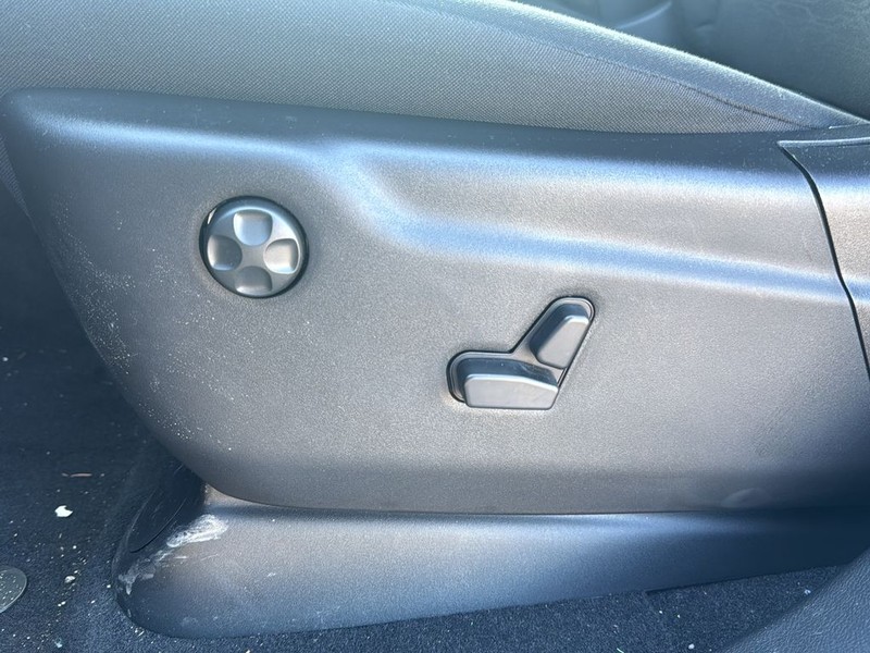 Dodge Durango Vehicle Full-screen Gallery Image 13