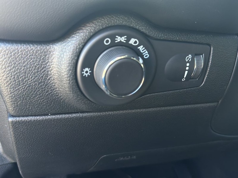 Dodge Durango Vehicle Full-screen Gallery Image 20