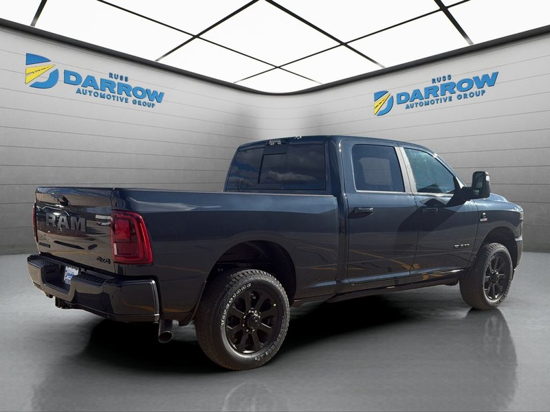 Ram 2500 Vehicle Full-screen Gallery Image 5