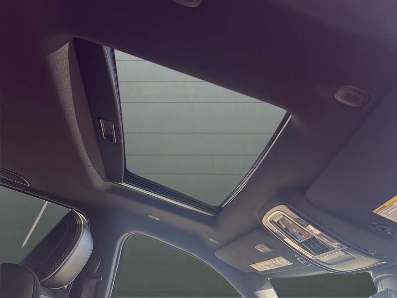 Ram 2500 Vehicle Full-screen Gallery Image 16