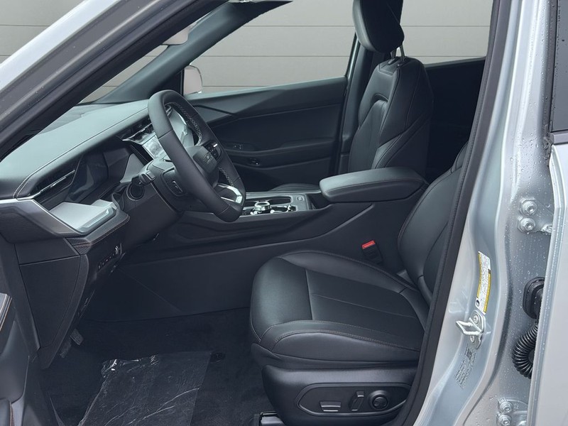 Jeep Cherokee Vehicle Full-screen Gallery Image 10