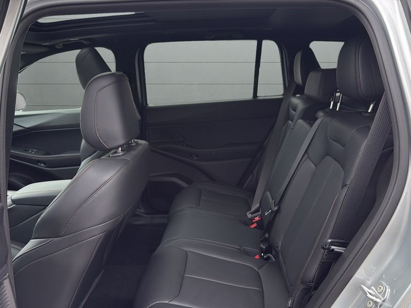 Jeep Cherokee Vehicle Full-screen Gallery Image 17