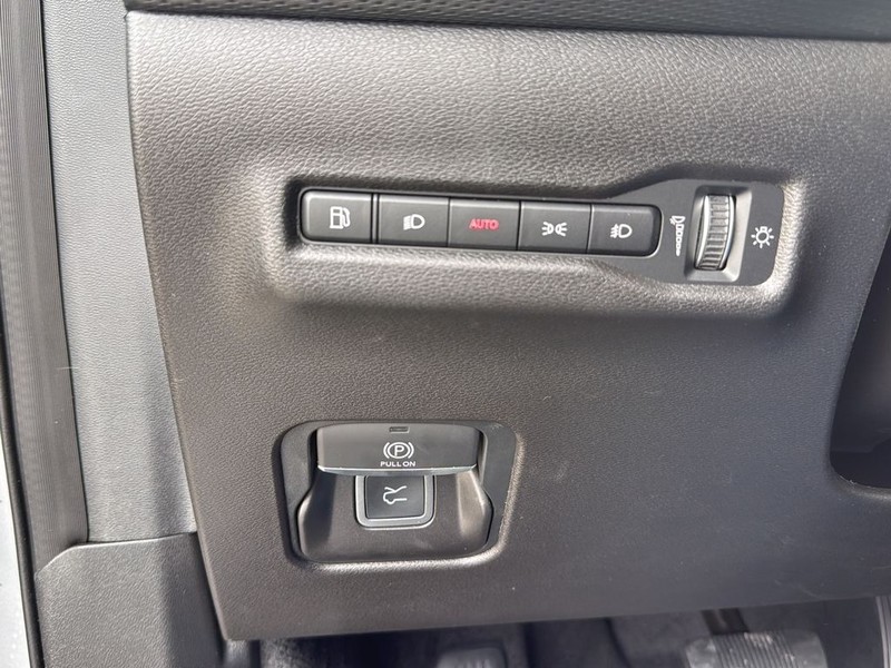 Jeep Cherokee Vehicle Full-screen Gallery Image 19