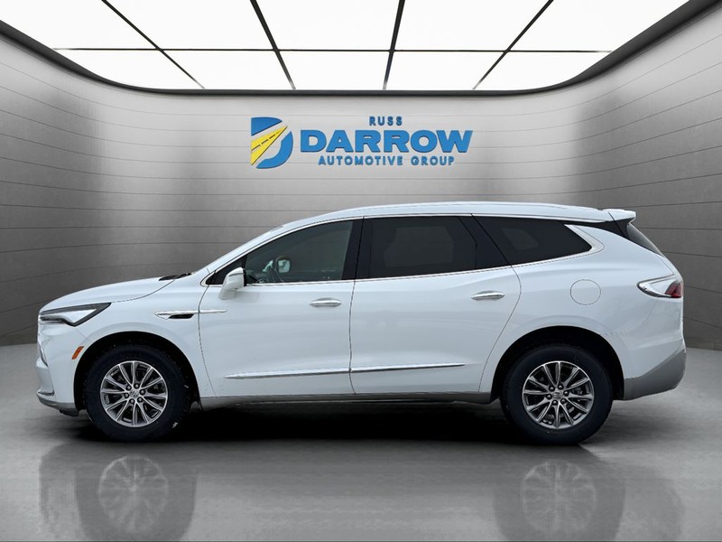 Buick Enclave Vehicle Full-screen Gallery Image 02