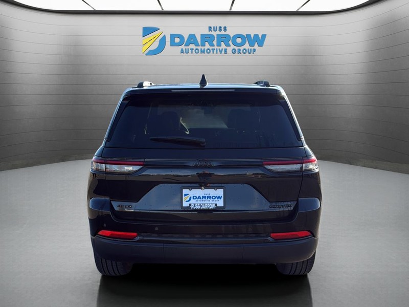 Jeep Grand Cherokee Vehicle Full-screen Gallery Image 4