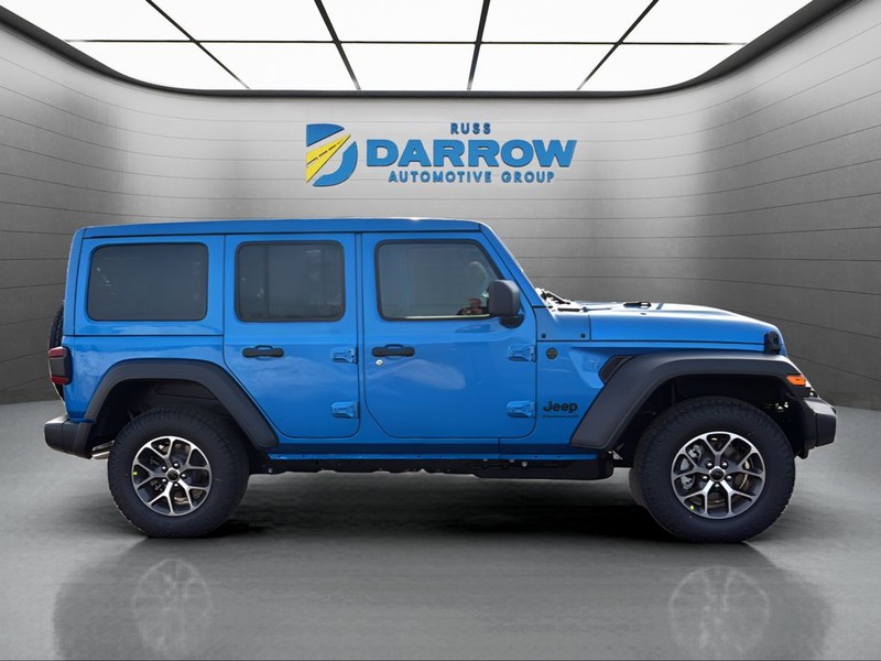 Jeep Wrangler Vehicle Full-screen Gallery Image 6