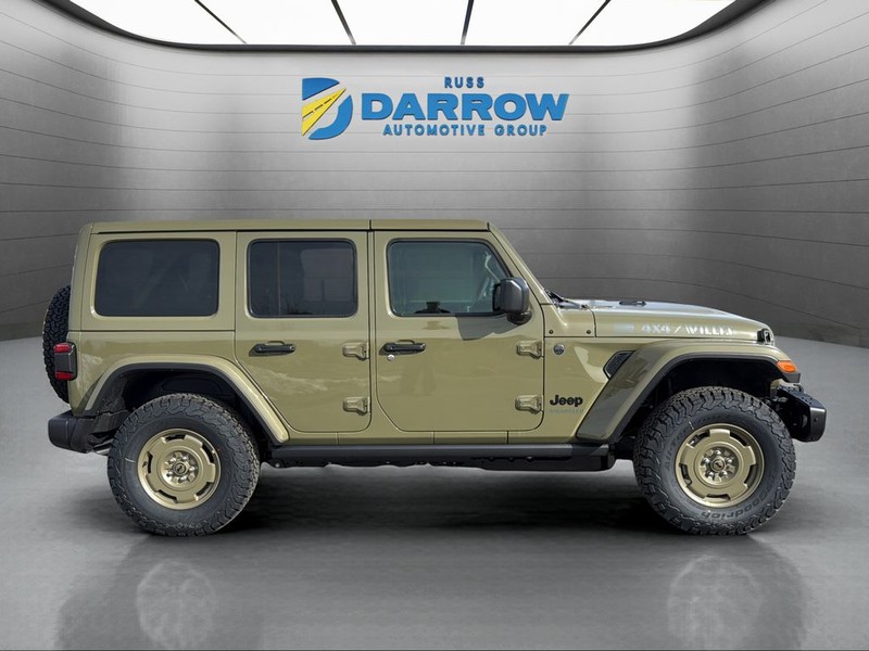 Jeep Wrangler Vehicle Full-screen Gallery Image 6