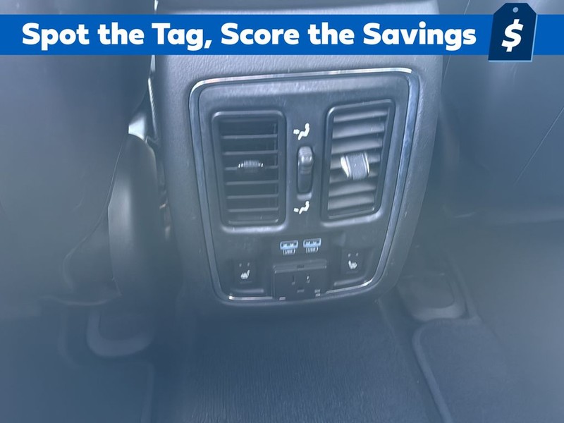 Jeep Grand Cherokee Vehicle Full-screen Gallery Image 18