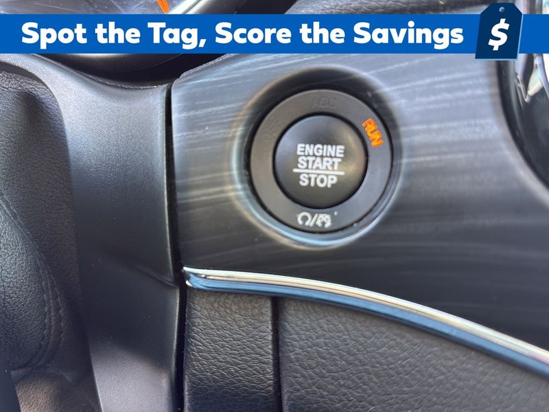 Jeep Grand Cherokee Vehicle Full-screen Gallery Image 21