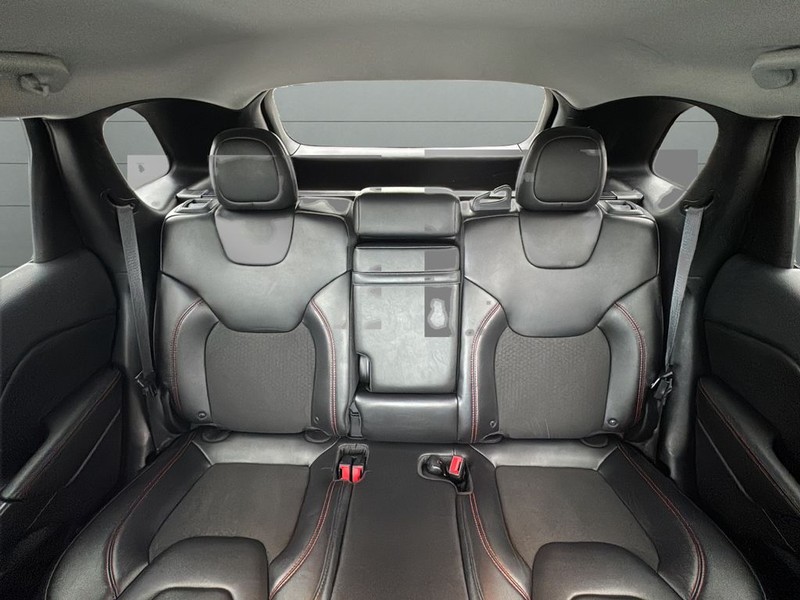 Jeep Cherokee Vehicle Full-screen Gallery Image 29