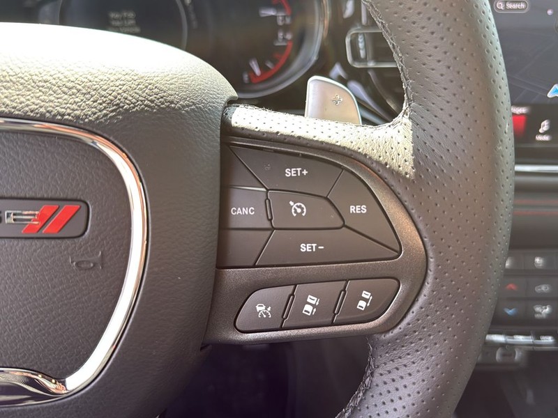 Dodge Durango Vehicle Full-screen Gallery Image 20