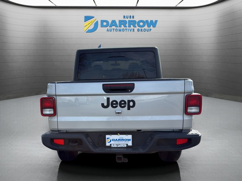 Jeep Gladiator Vehicle Full-screen Gallery Image 4