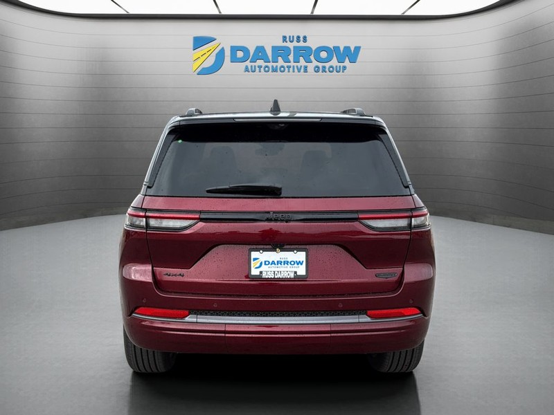 Jeep Grand Cherokee Vehicle Full-screen Gallery Image 4