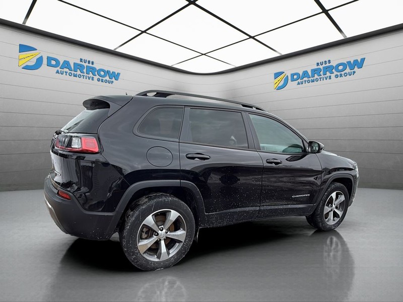 Jeep Cherokee Vehicle Full-screen Gallery Image 5