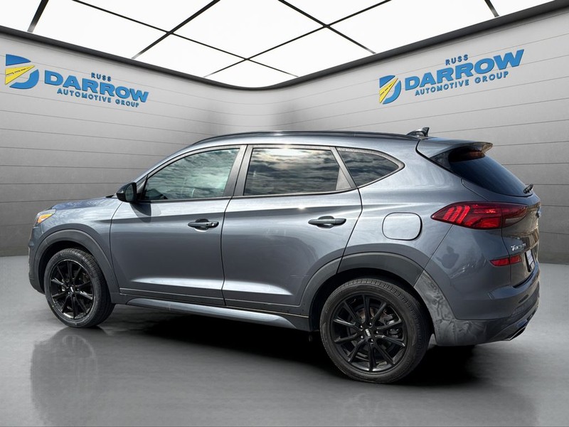 Hyundai Tucson Vehicle Full-screen Gallery Image 3