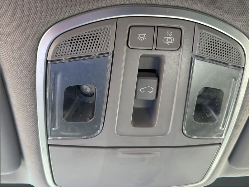 Hyundai Tucson Vehicle Full-screen Gallery Image 25