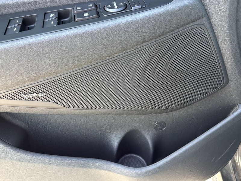 Hyundai Tucson Vehicle Full-screen Gallery Image 27