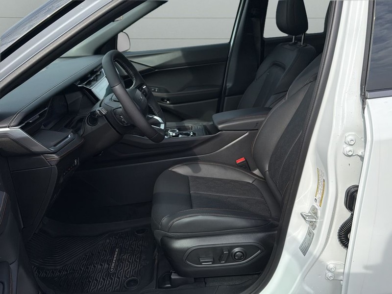 Jeep Cherokee Vehicle Full-screen Gallery Image 10