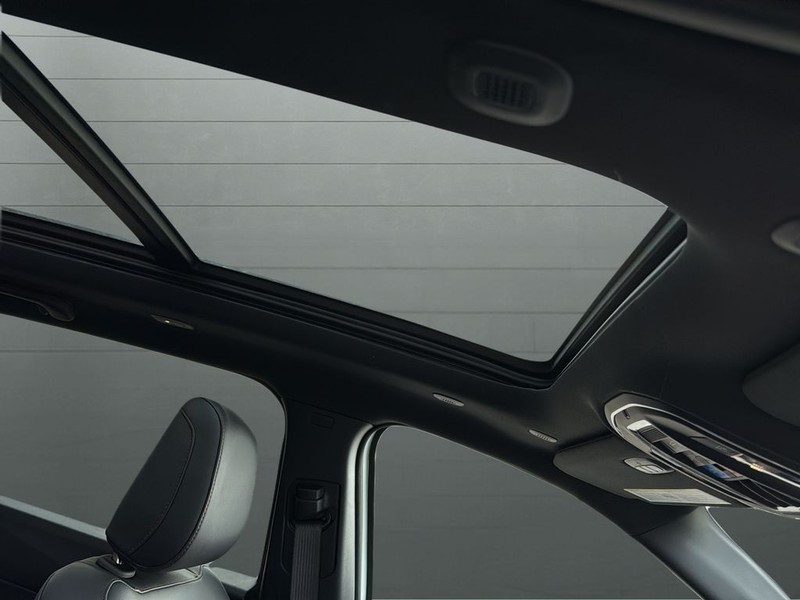 Jeep Cherokee Vehicle Full-screen Gallery Image 16