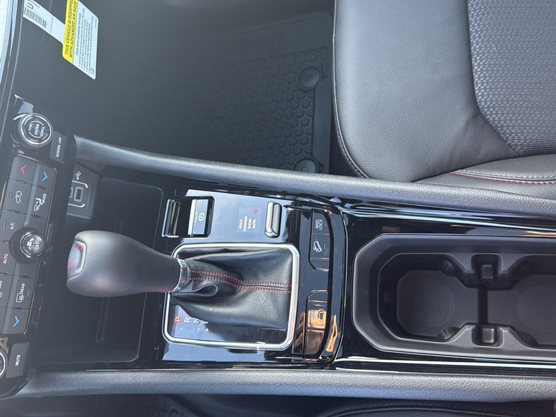 Jeep Compass Vehicle Full-screen Gallery Image 22