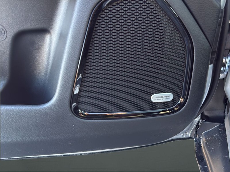 Jeep Compass Vehicle Full-screen Gallery Image 27