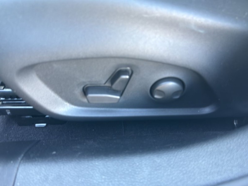 Jeep Compass Vehicle Full-screen Gallery Image 28