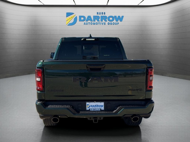 Ram 1500 Vehicle Full-screen Gallery Image 4