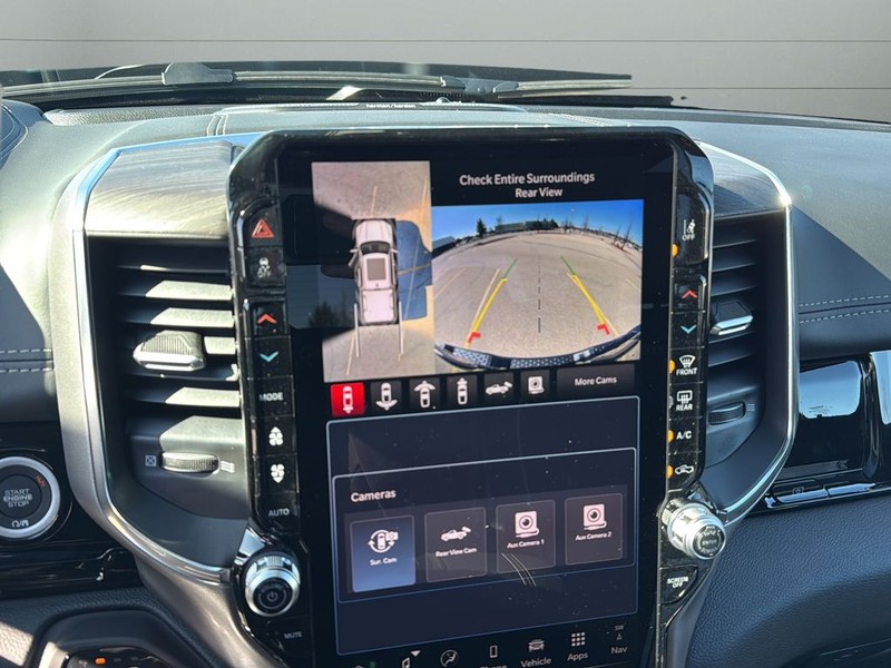 Ram 1500 Vehicle Full-screen Gallery Image 22