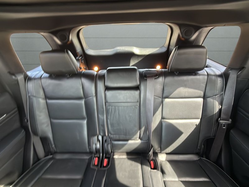 Jeep Grand Cherokee Vehicle Full-screen Gallery Image 29