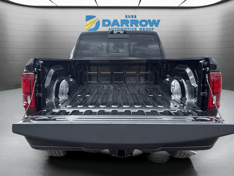 Ram 2500 Vehicle Full-screen Gallery Image 23