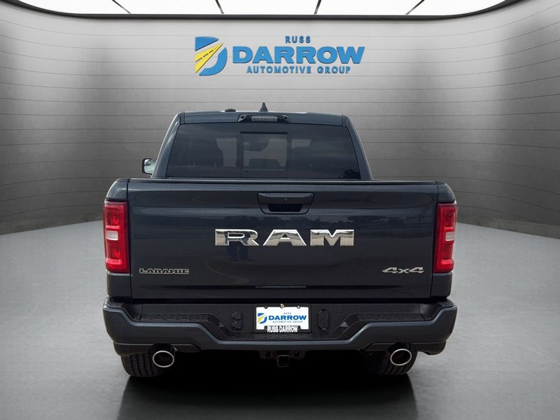 Ram 1500 Vehicle Full-screen Gallery Image 4