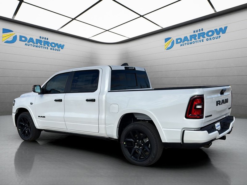 Ram 1500 Vehicle Full-screen Gallery Image 3