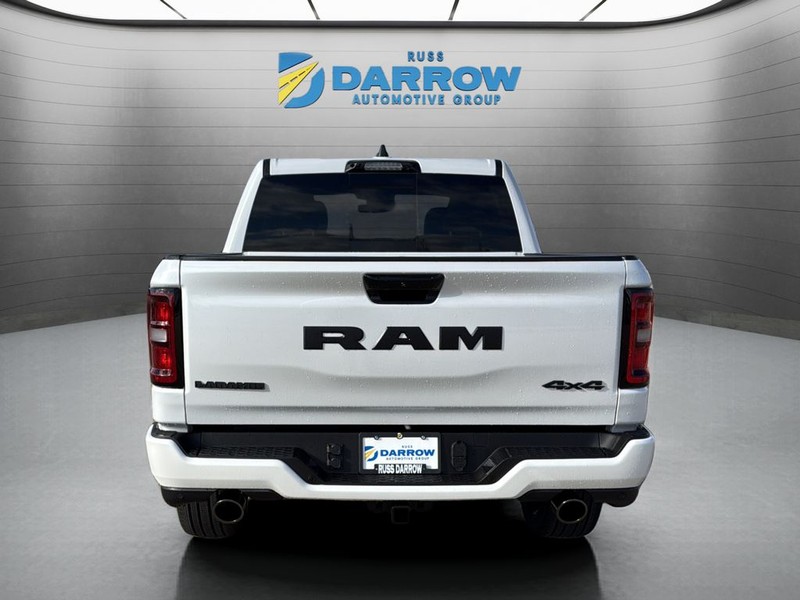 Ram 1500 Vehicle Full-screen Gallery Image 4
