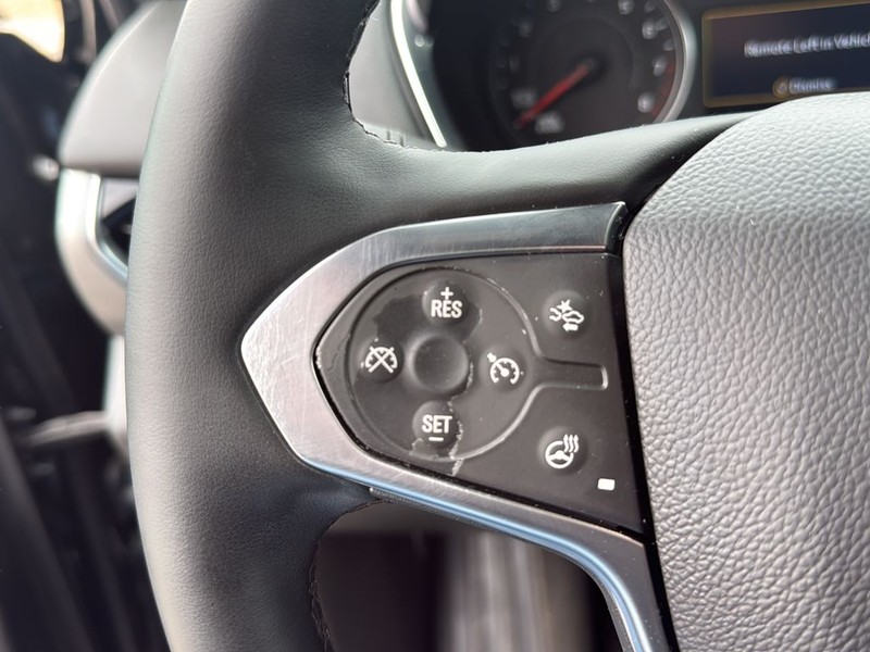 Chevrolet Traverse Vehicle Full-screen Gallery Image 9