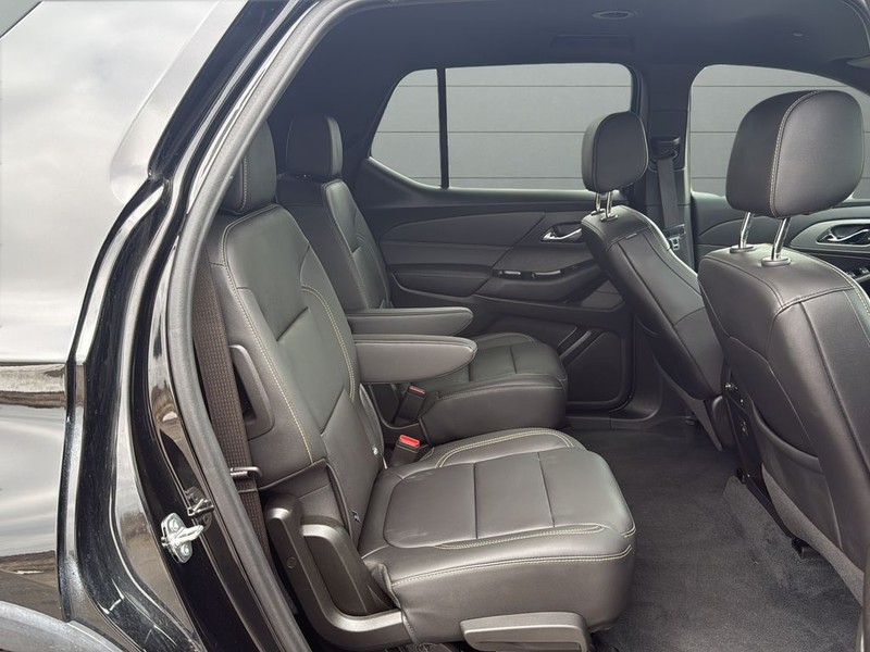 Chevrolet Traverse Vehicle Full-screen Gallery Image 14