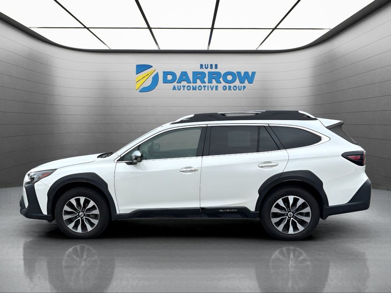 Subaru Outback Vehicle Full-screen Gallery Image 2