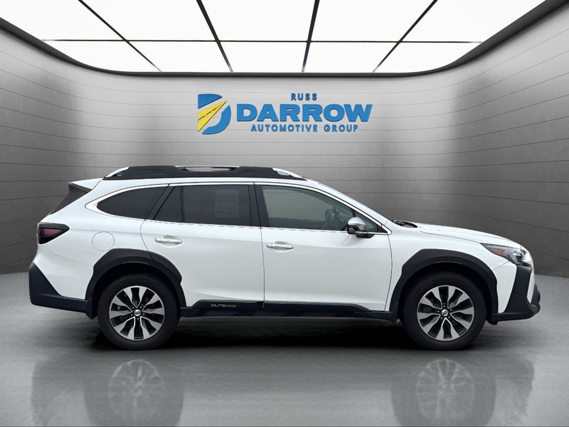 Subaru Outback Vehicle Full-screen Gallery Image 6