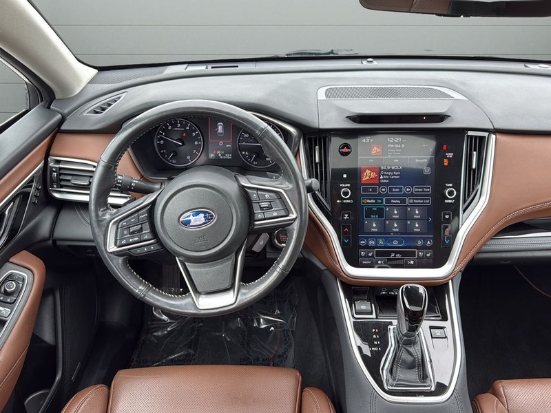 Subaru Outback Vehicle Full-screen Gallery Image 12
