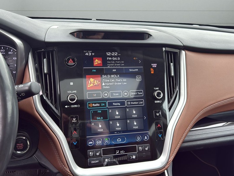 Subaru Outback Vehicle Full-screen Gallery Image 23